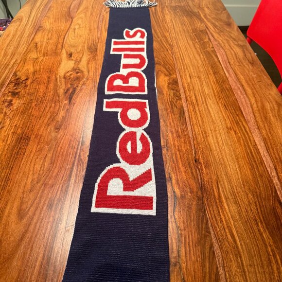 New York Red Bulls Fan Scarf – Bold Logo – MLS Supporter Gear – Fringed Ends - Picture 7 of 10
